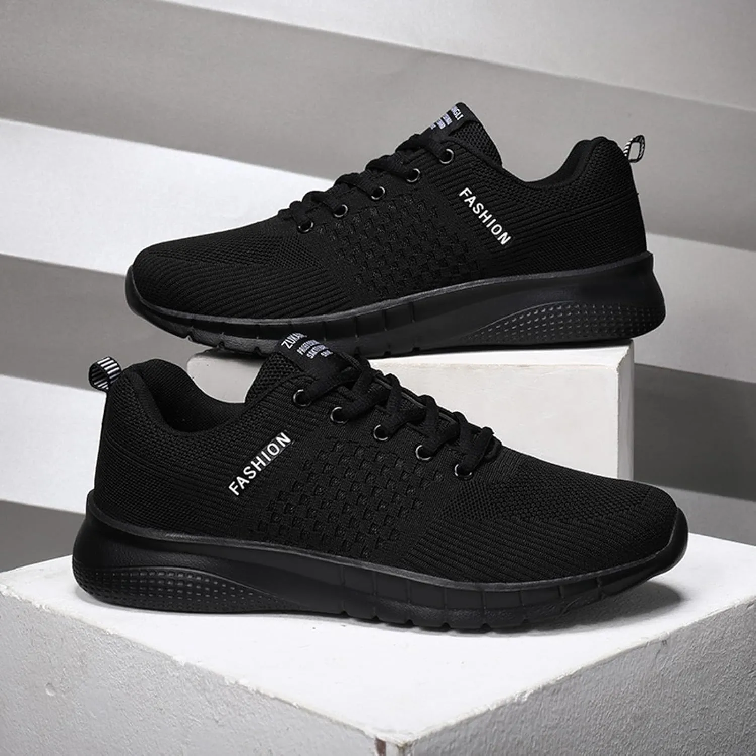 Mens Lightweight Minimalist Shoes Breathable and Light Outdoor Comfy Walking Shoe Lightweight Minimalist Shoes